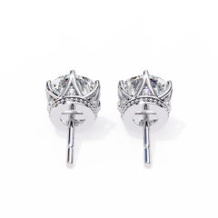 2.61 Carat Classic Six-Prong Crown Round Diamond Stud Earrings (F/G, VS+)